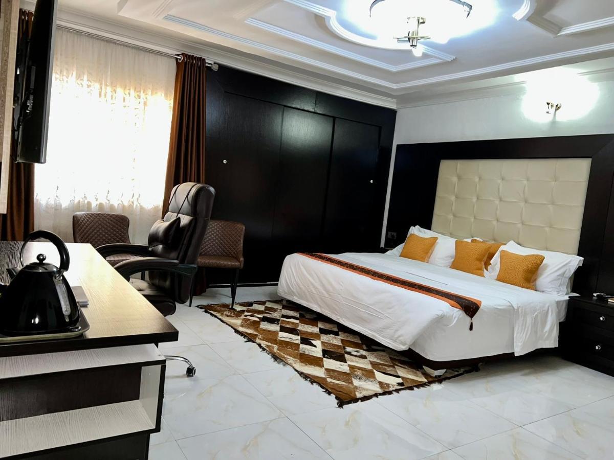 Urban Rootz Hotel Abuja Kültér fotó