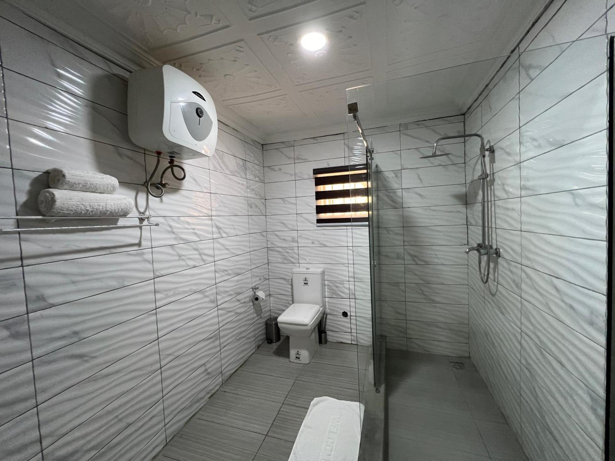 Urban Rootz Hotel Abuja Kültér fotó