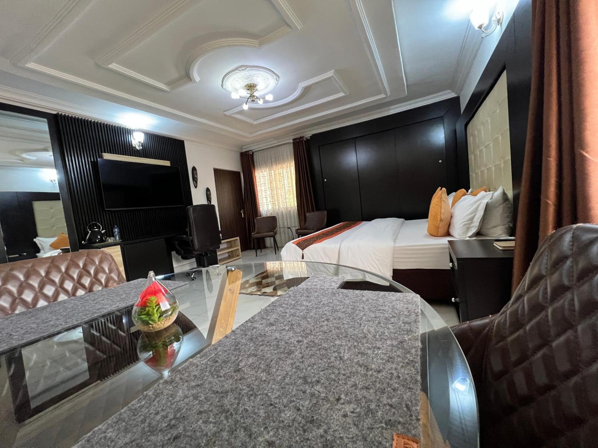 Urban Rootz Hotel Abuja Kültér fotó